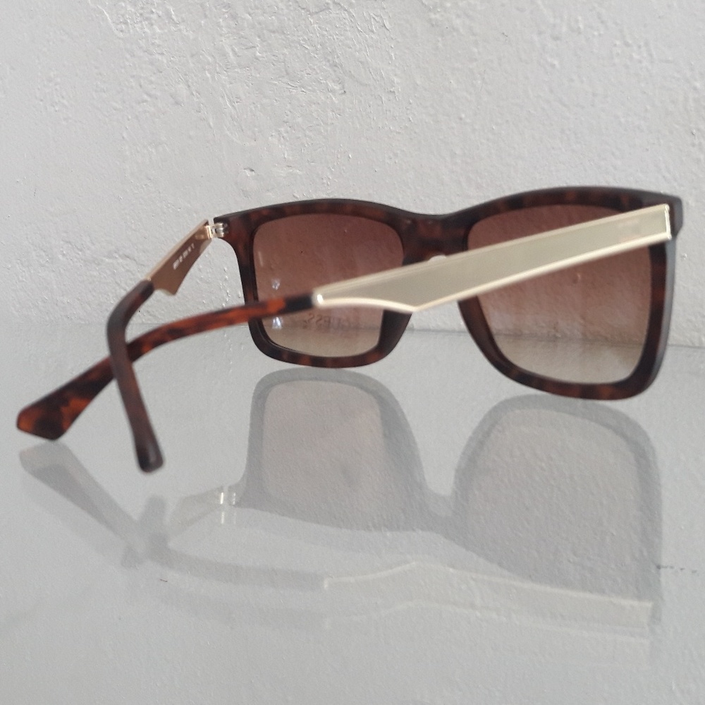 NWT GUESS TORTOISE SUNGLASSES EYEWEAR ACCESSORY - Picture 2 of 6